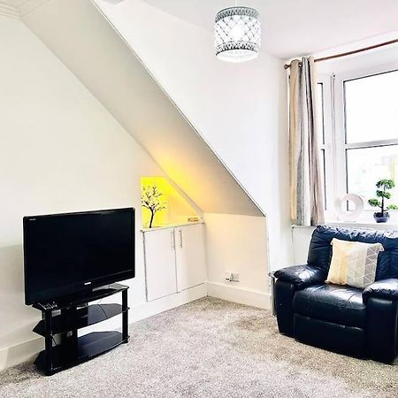 Crown House Two Bedroom Apartment 阿伯丁 外观 照片